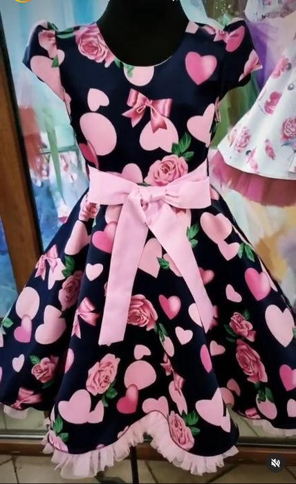 Платье на девочку размер 32