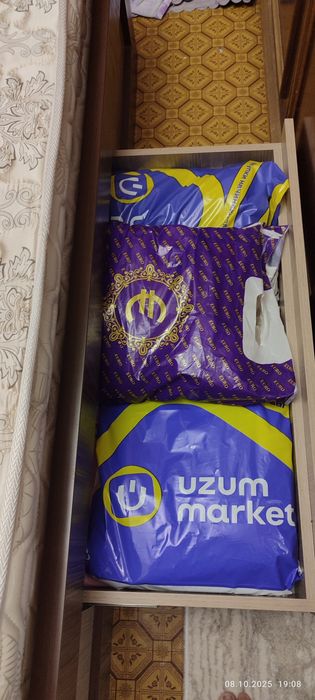 Продаётся кровать в спальню с ортопедическим матрасом