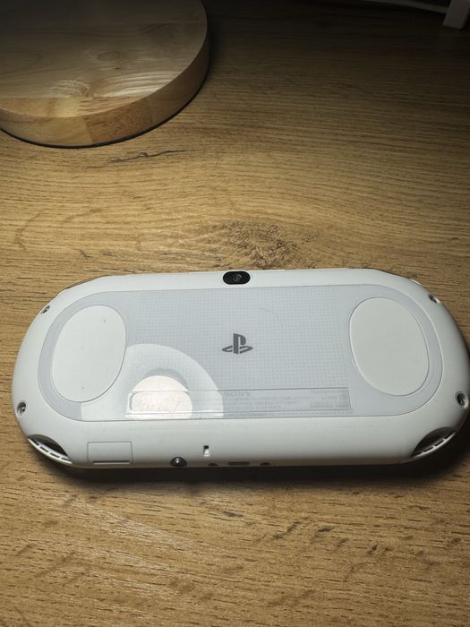 PS Vita 2000/slim