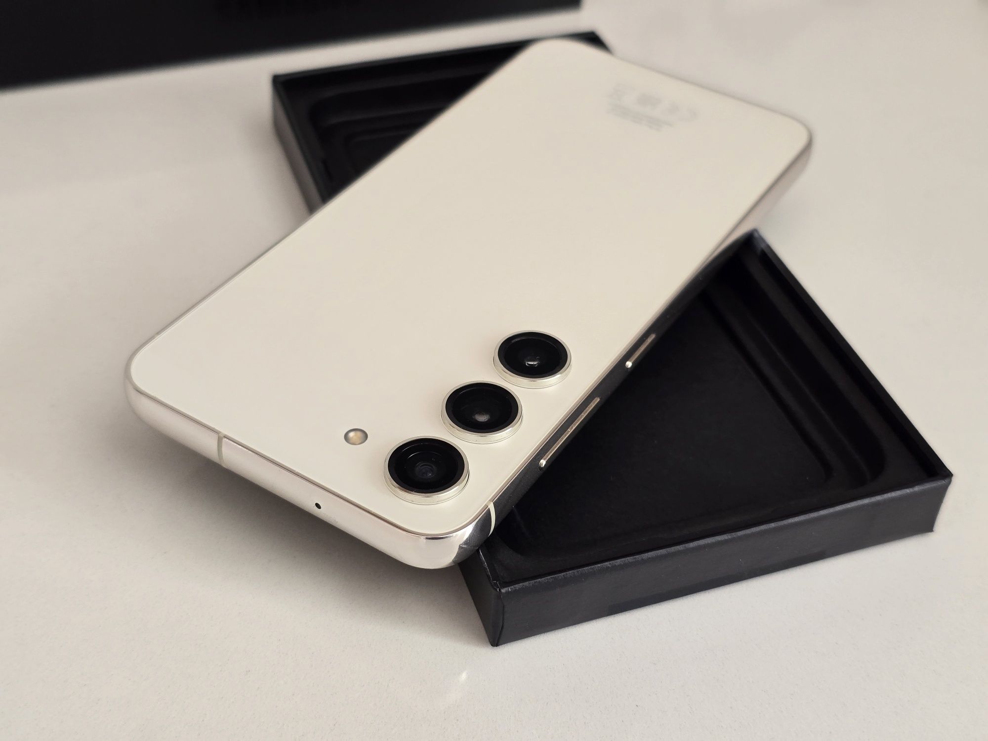 *Като нов* Samsung Galaxy S23