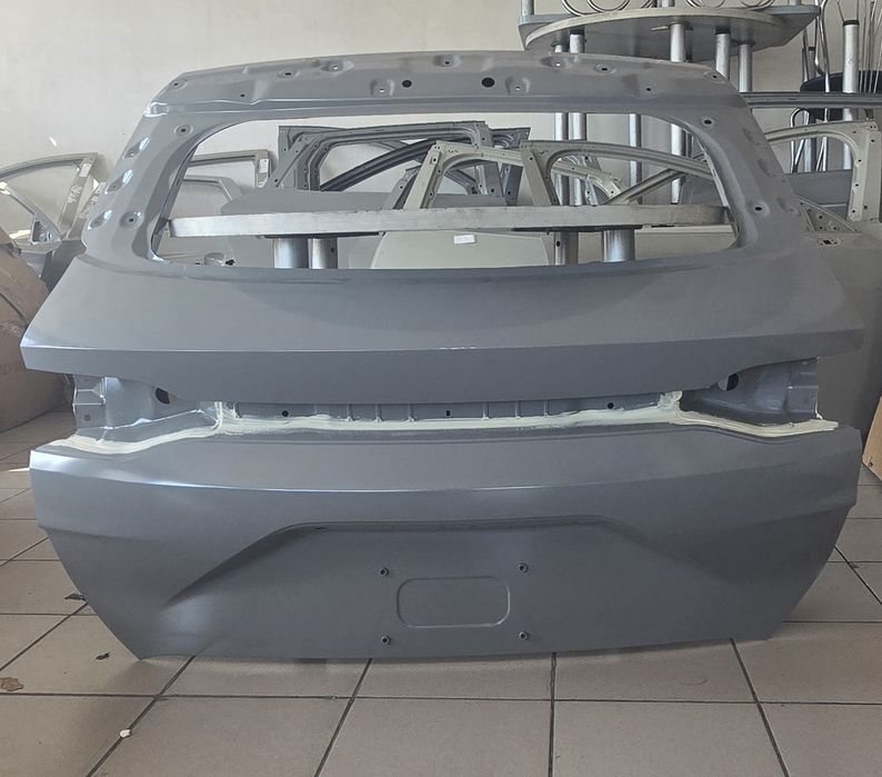 Крышка багажник BYD champon