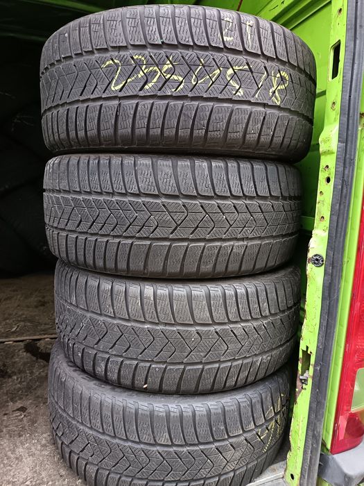 Anvelope MS iarna 235 45 18 pirelli 2021 și 2023 5-6.5MM