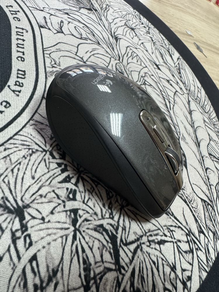 Безжична мишка Logitech Anywhere MX Darkfield