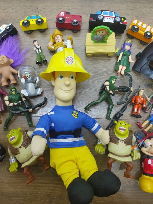 Играчки за момче/ пожарникаря Сам/ дървени колички/ Батман