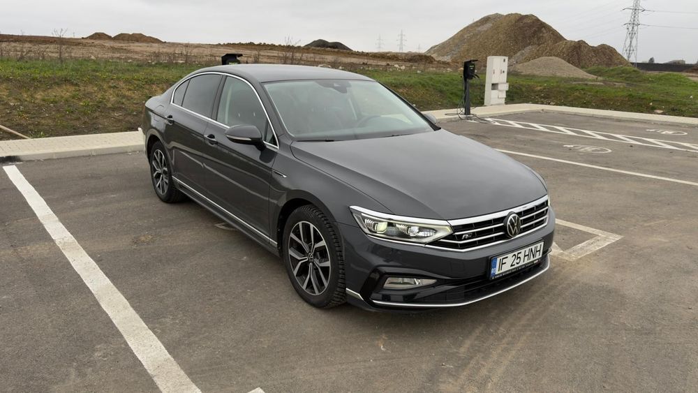 Volkswagen Passat VolksWagen Passat Highline - 4Motion - 200 cai putere - R-Line - 4x4