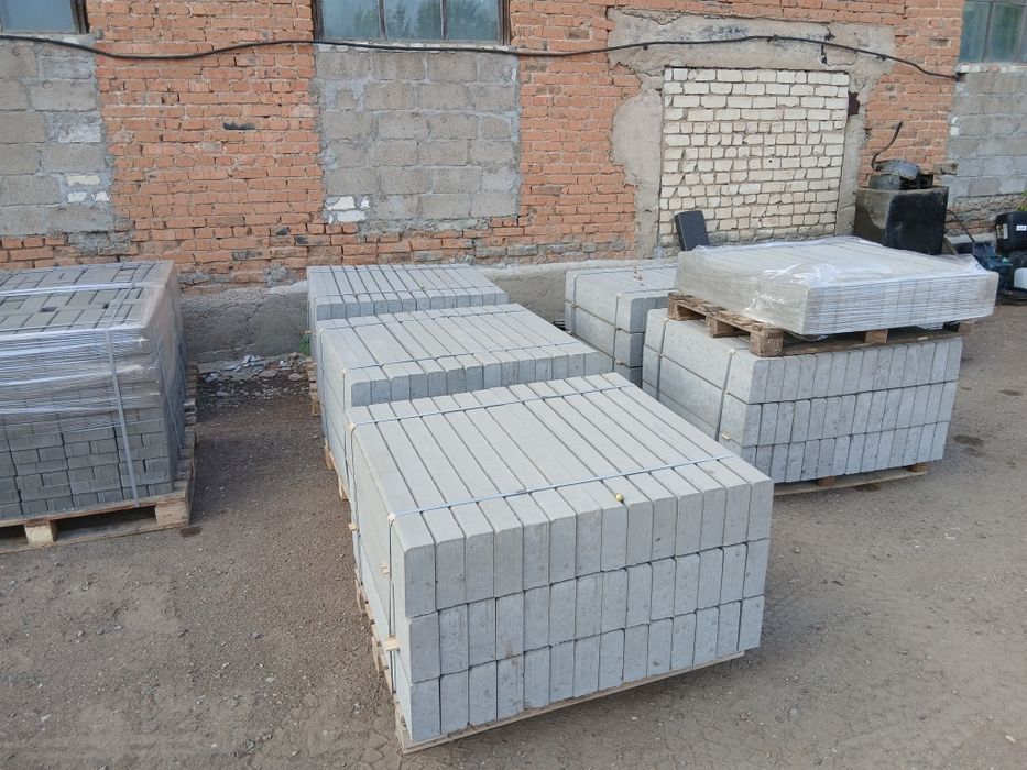 Поребрики бордюры