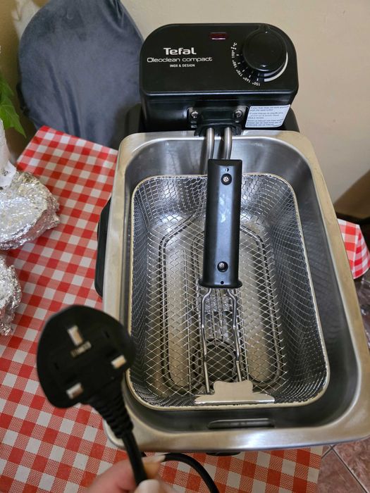 Friteuza tefal cu filtrare de ulei