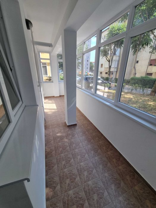 Apartament renovat 3 camere, parter, acces separat, Cetate