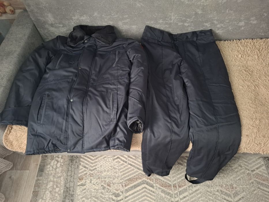 Продам куртки утепленные