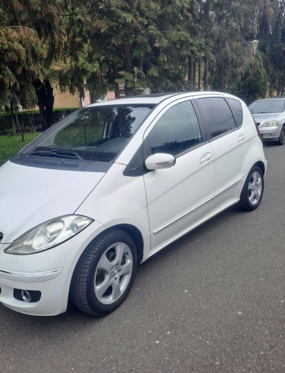 Mercedes Benz A180