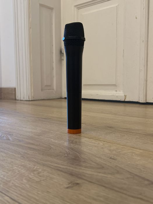 Vand Boxa A+ speaker BPLS12, pe roti + microfon + telecomanda