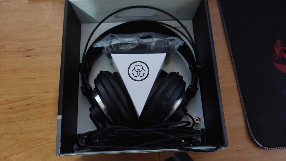 AKG K240 MK II Студио Слушалки [КАТО НОВИ]