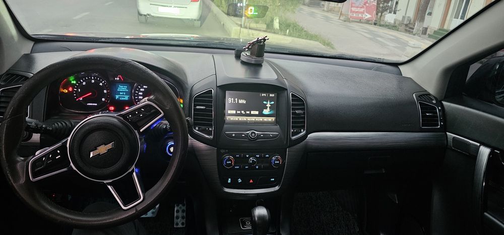 Captiva 4. 2013 saloni bilan hamma joyi dokumenti bilan captiva 4.