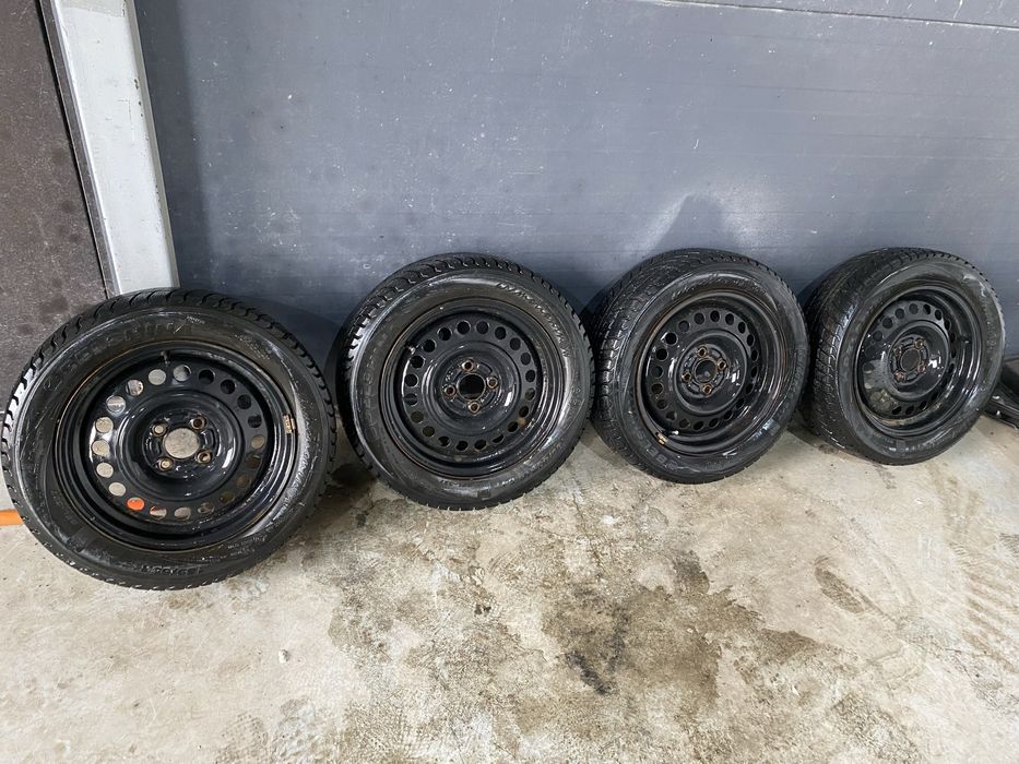 Шины с дисками состояние отличный