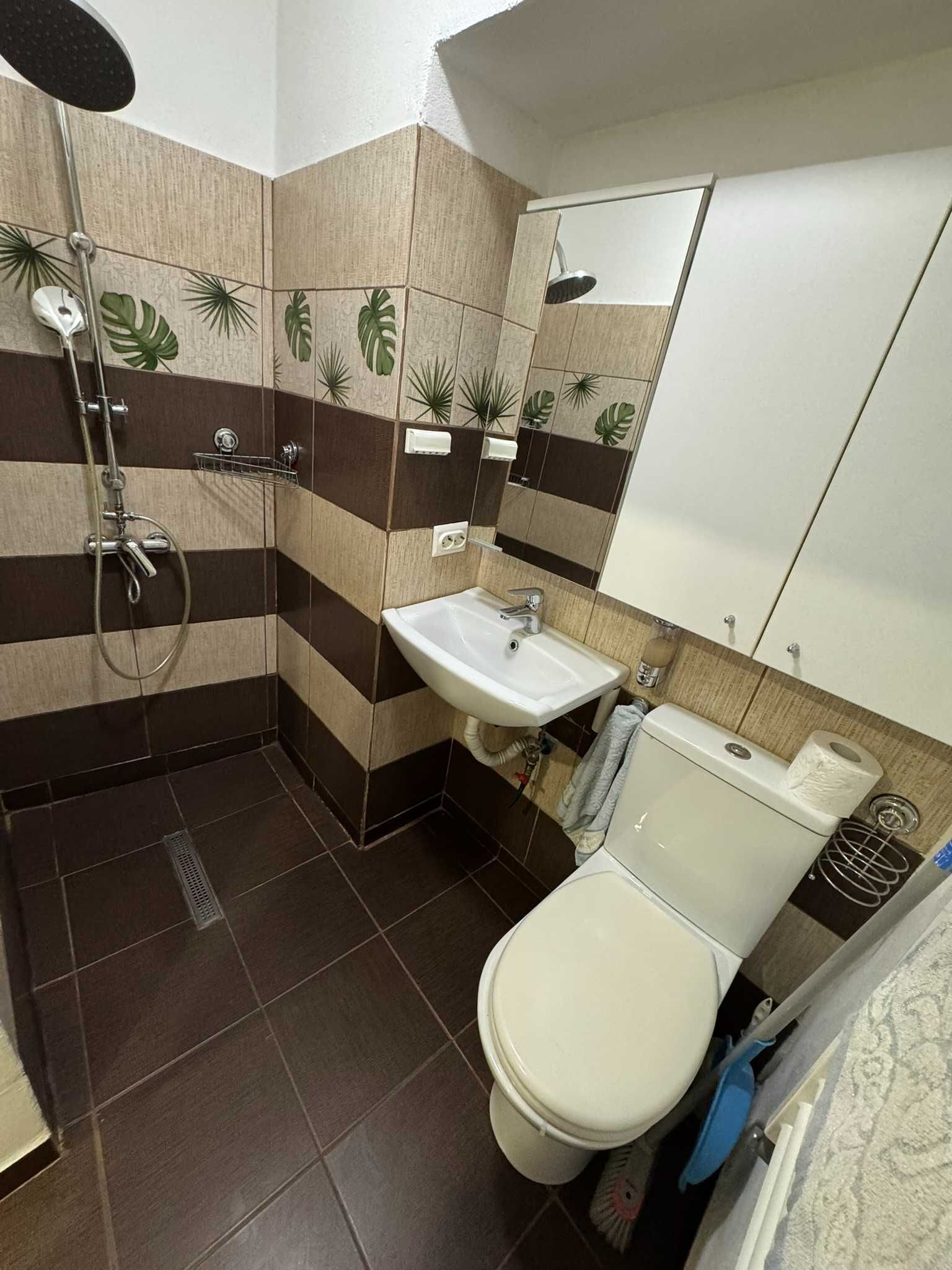 Casa la curte comuna, zona Fabric - proprietar
