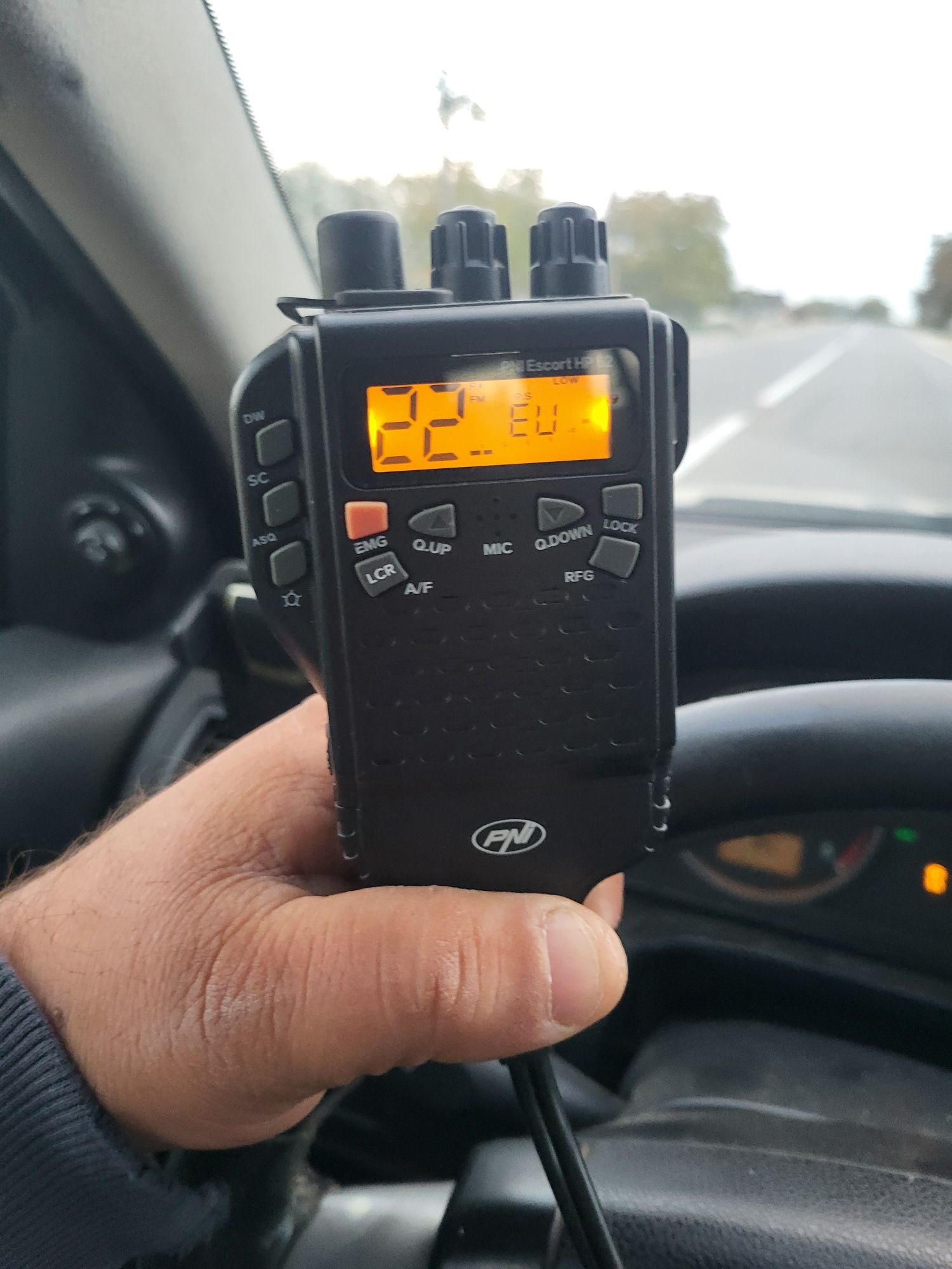Vând statie cb pni escot HP62