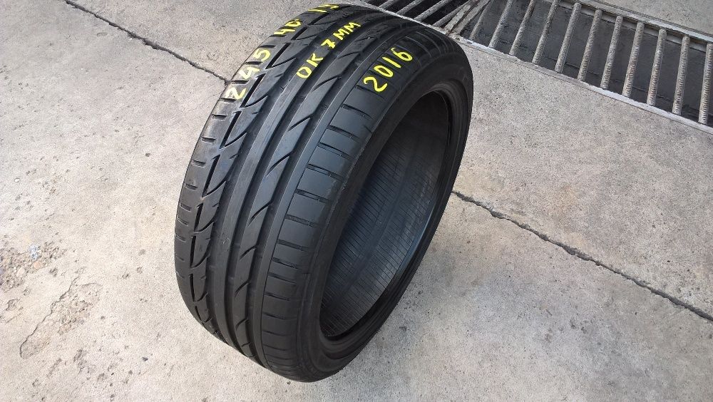 O anvelopa de vara 245 40 19 bridgestone potenza S001 profil 7 mm