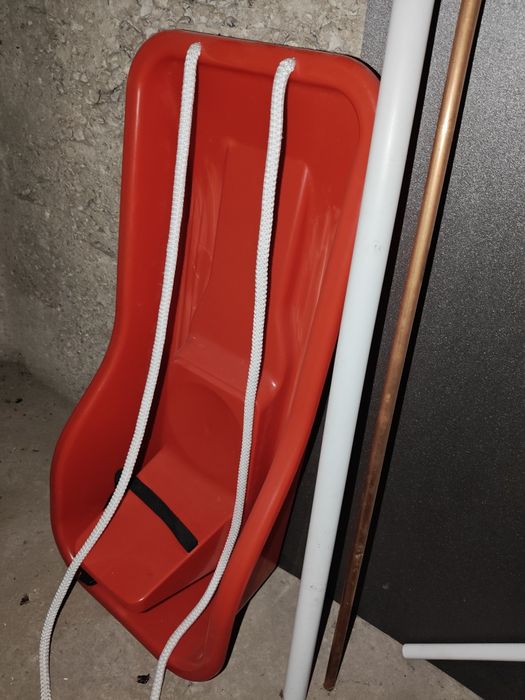 Sanie copii BOB  din plastic Roșu