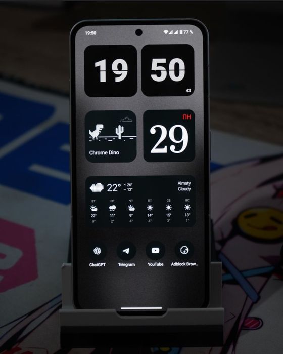 Продам светящийся Nothing phone 2 12/256