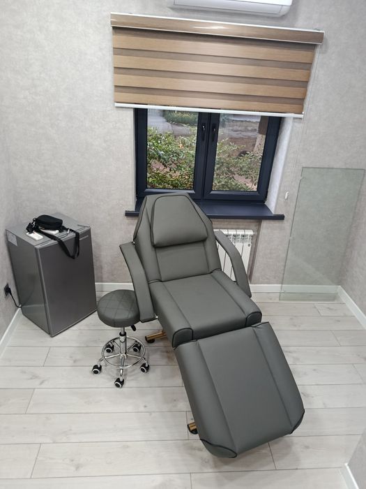 Kushetka etajirka stul yangi Sotiladi.