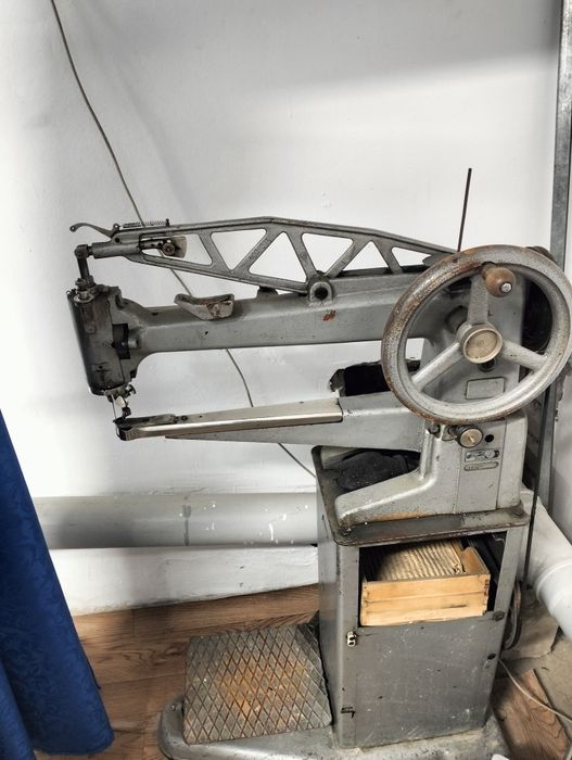 Продам швейные машинки для ремонта обуви а также шитья по коже,сумок ,