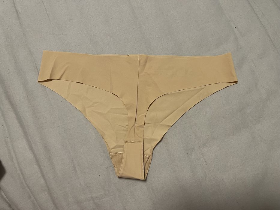 Безшевно бельо Victoria's Secret и Calvin Klein М р-р