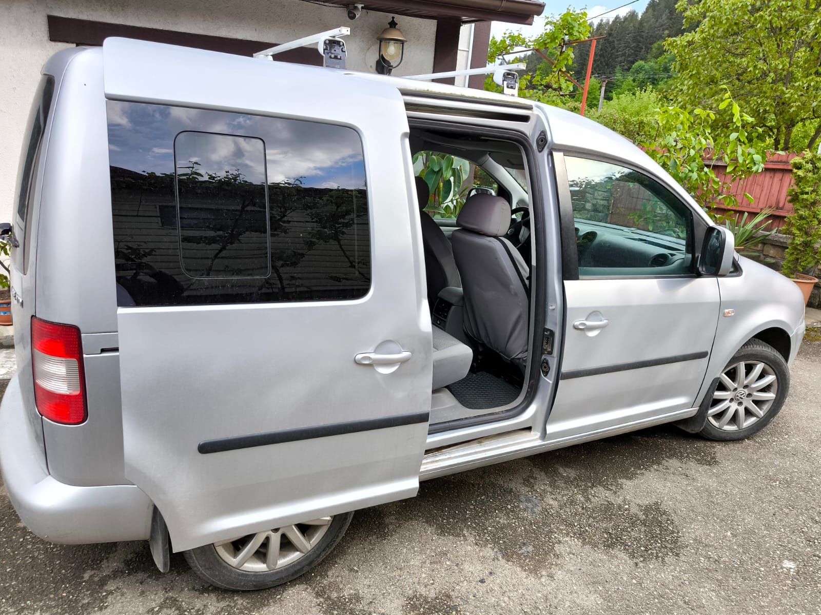 Vw Caddy LIFE 1,9 tdi 2010 motor BLS