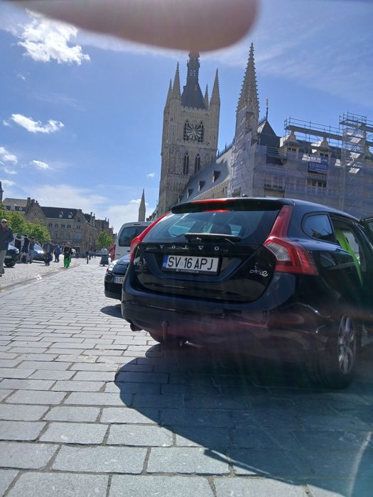 Vând Volvo v60 an 2011