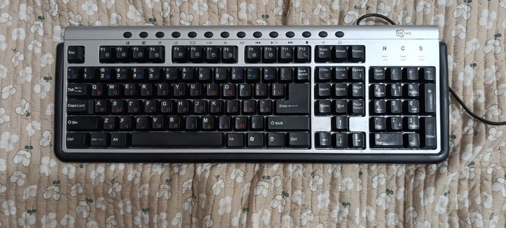 Продаются Клавиатуры