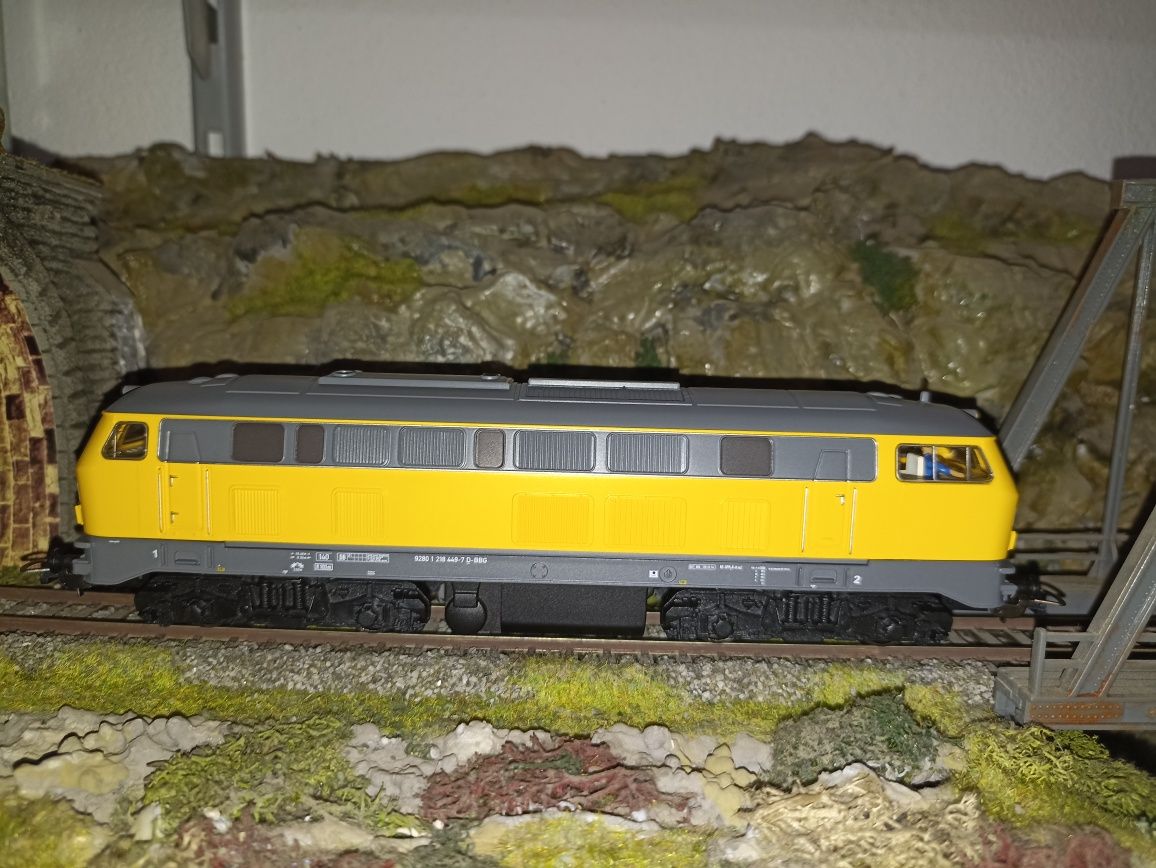 Locomotiva digitala piko BR 218 trenulet electric scara HO