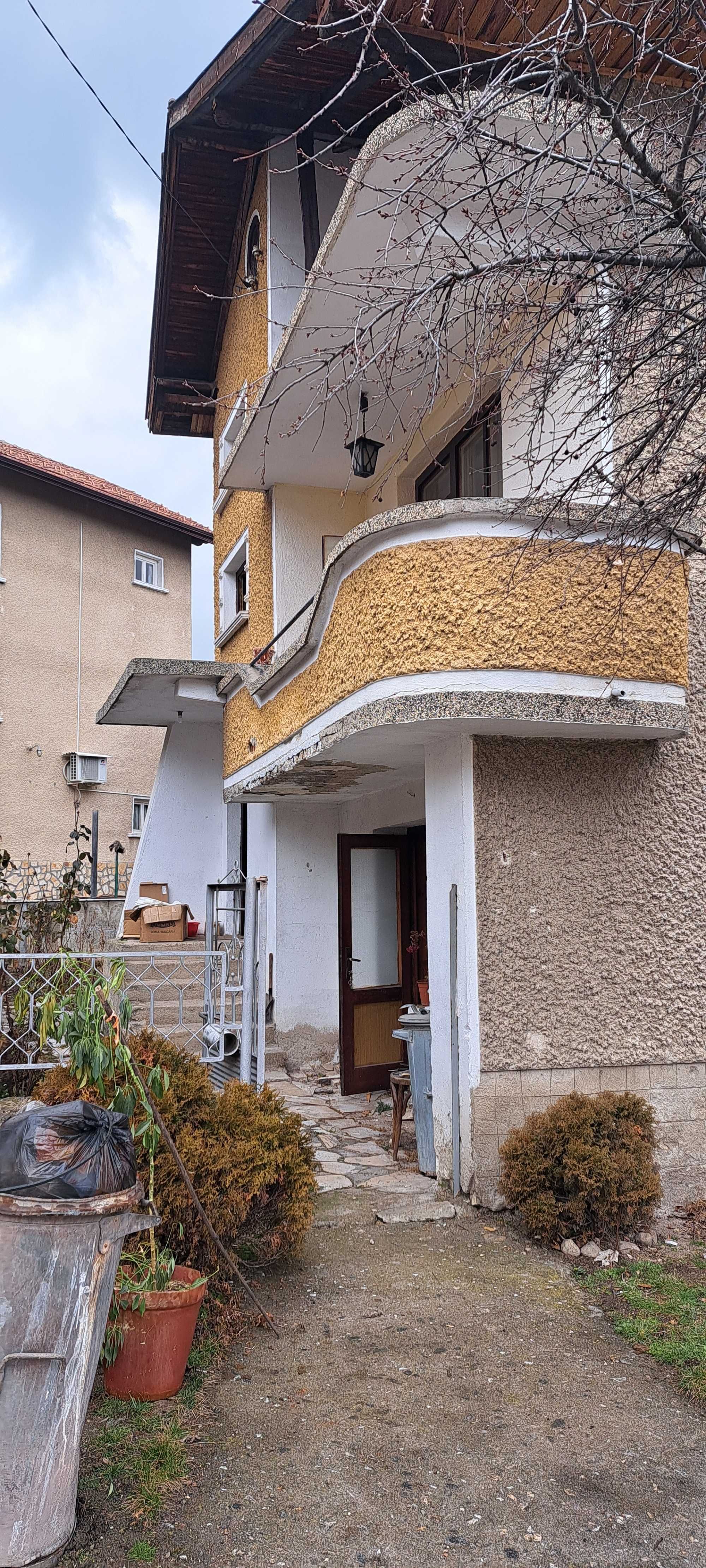 Продавам къща във Велинград