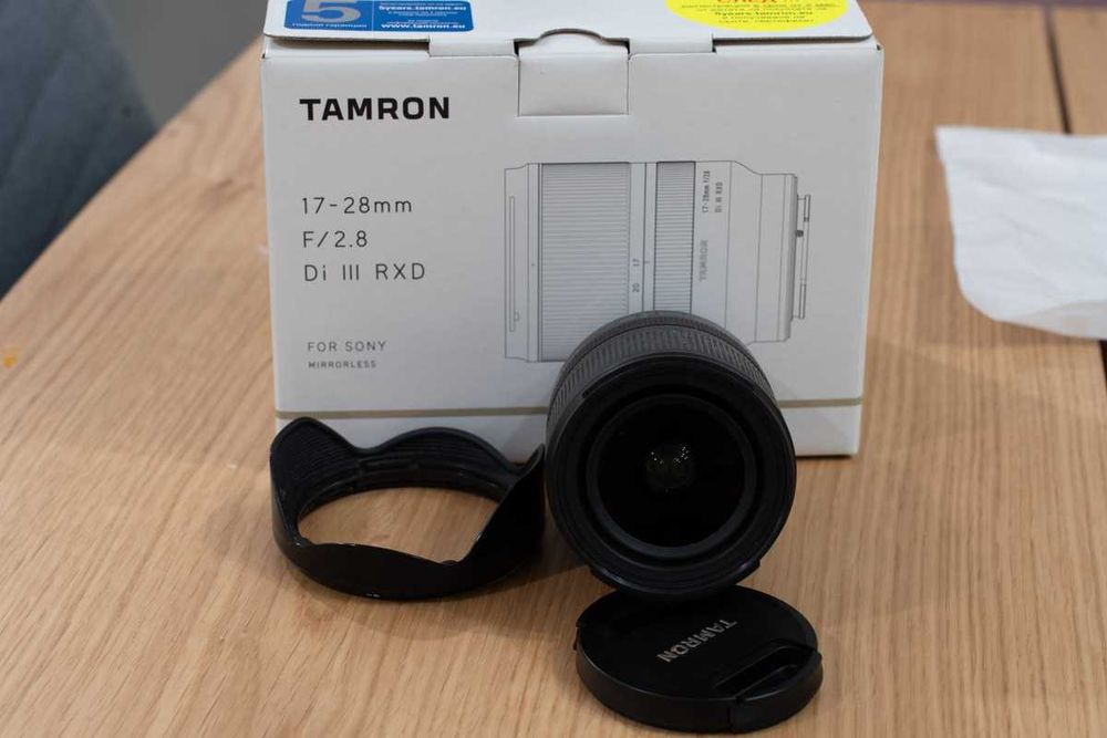 Tamron 17-28mm f/2.8 Di III RXD за Sony E (FE)