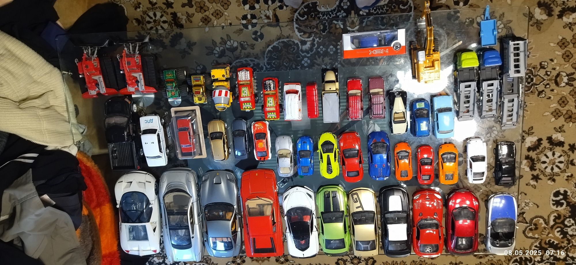 Метални колички Hot Wheels и някакви други Чисто нови