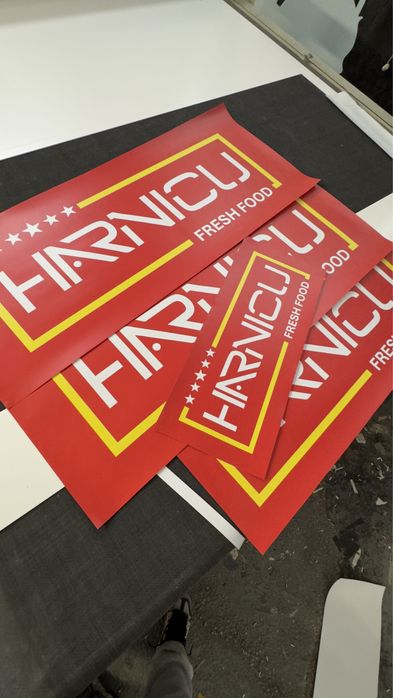 Bannere,Autocolante,Stikere,Bennere,Benare,Colante,Colantari,Etichete