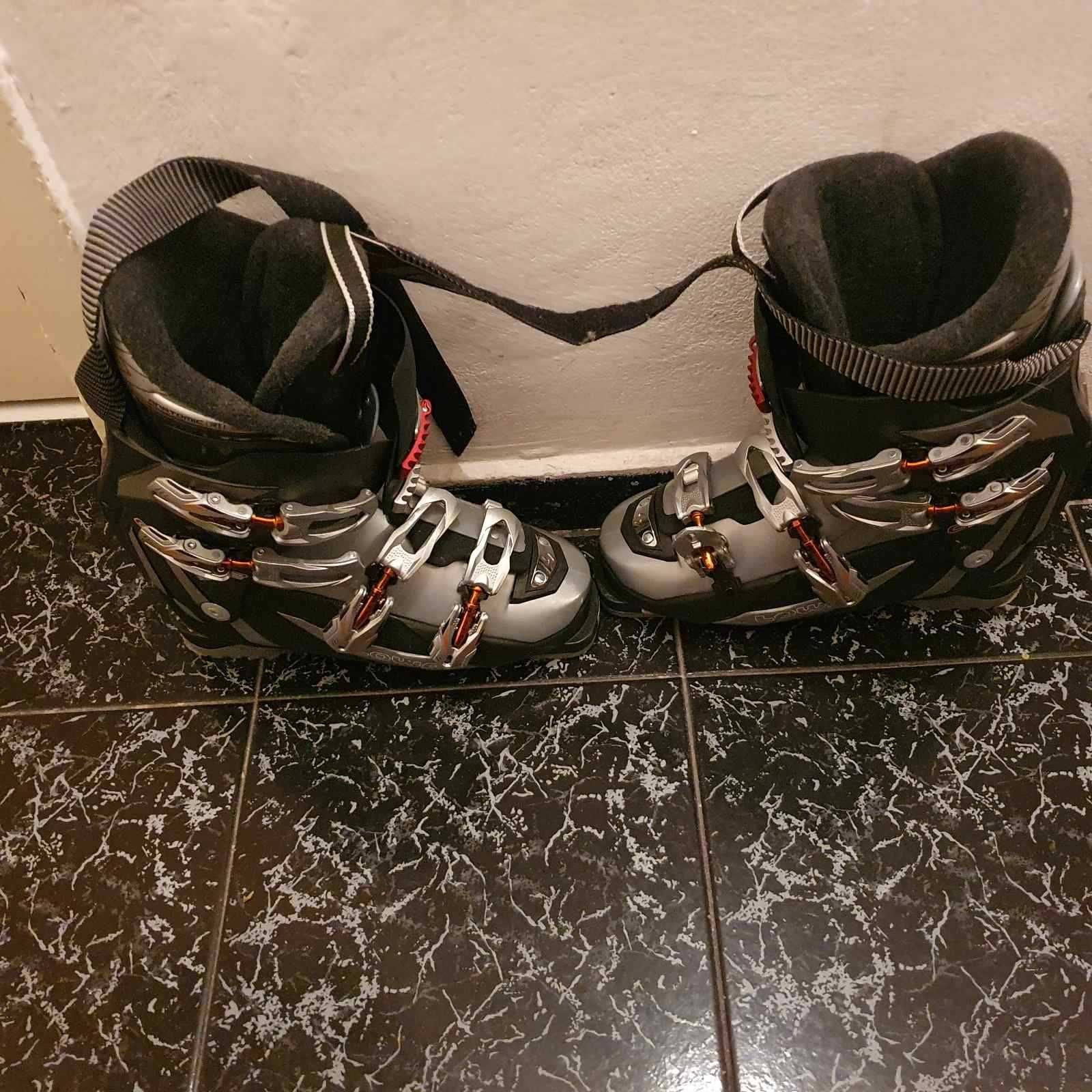 Продавам  ски обувки Lowa CPlus 2 Ski Boots (EU 42 1/2; UK 8)