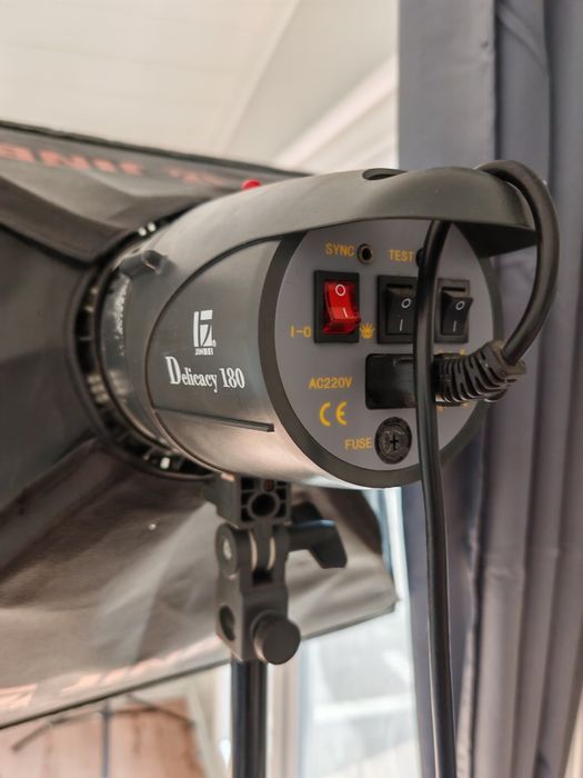 Студиини светкавици 3 бр.