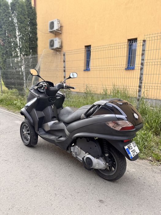 Piaggio MP3 250