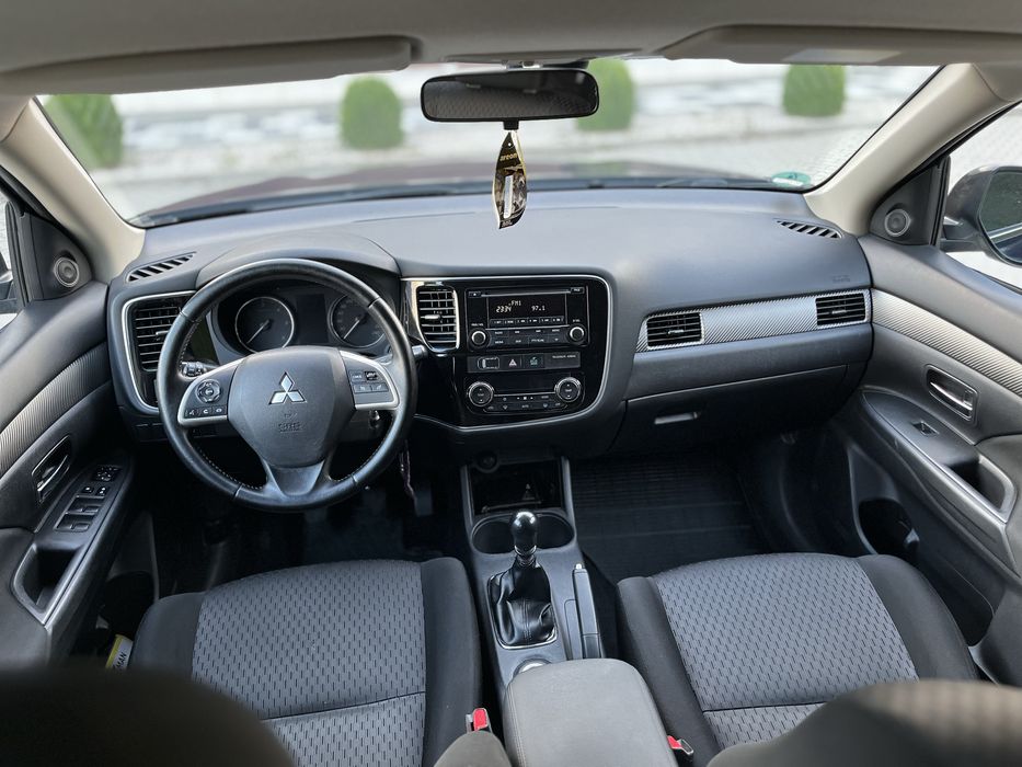 Mitsubishi outlander 4x4 2014