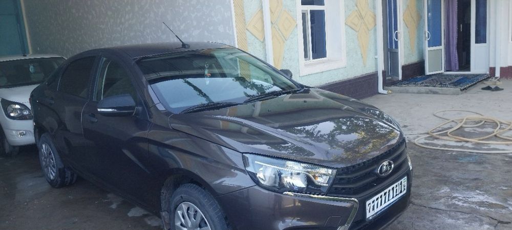 Машина ЛАДА ВЕСТА 2019-йил. Пробег 130.000 км