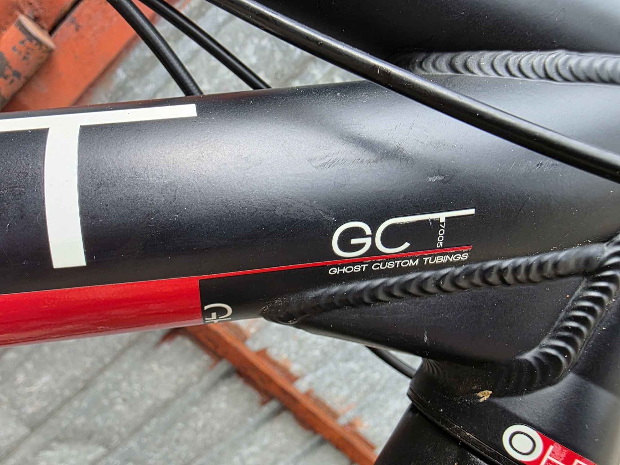 Bicicletă Ghost Edition 6000 Special Edition Frane hidraulice Avid 26