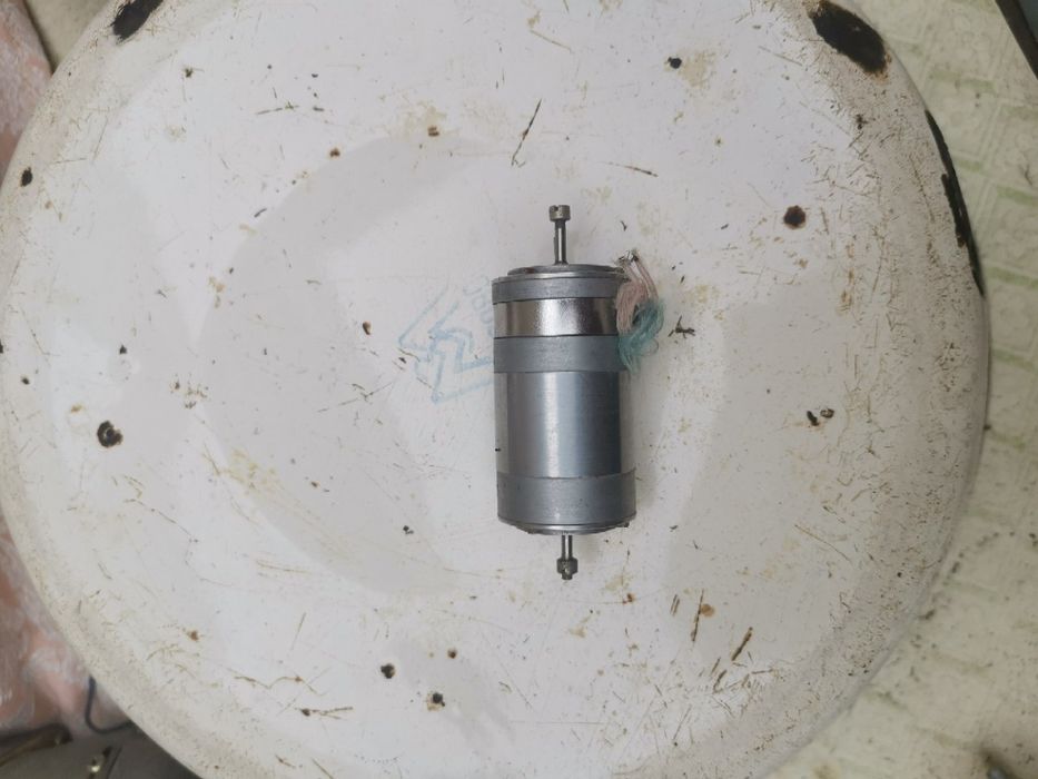 продам электродвигатели