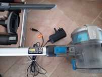 Aspirator vertical fara fir VAX  cu PRO KIT și perie PET