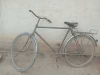 Velosiped sotuvda
