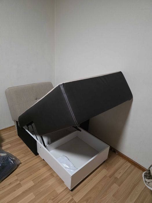 Част от диван (половин диван)