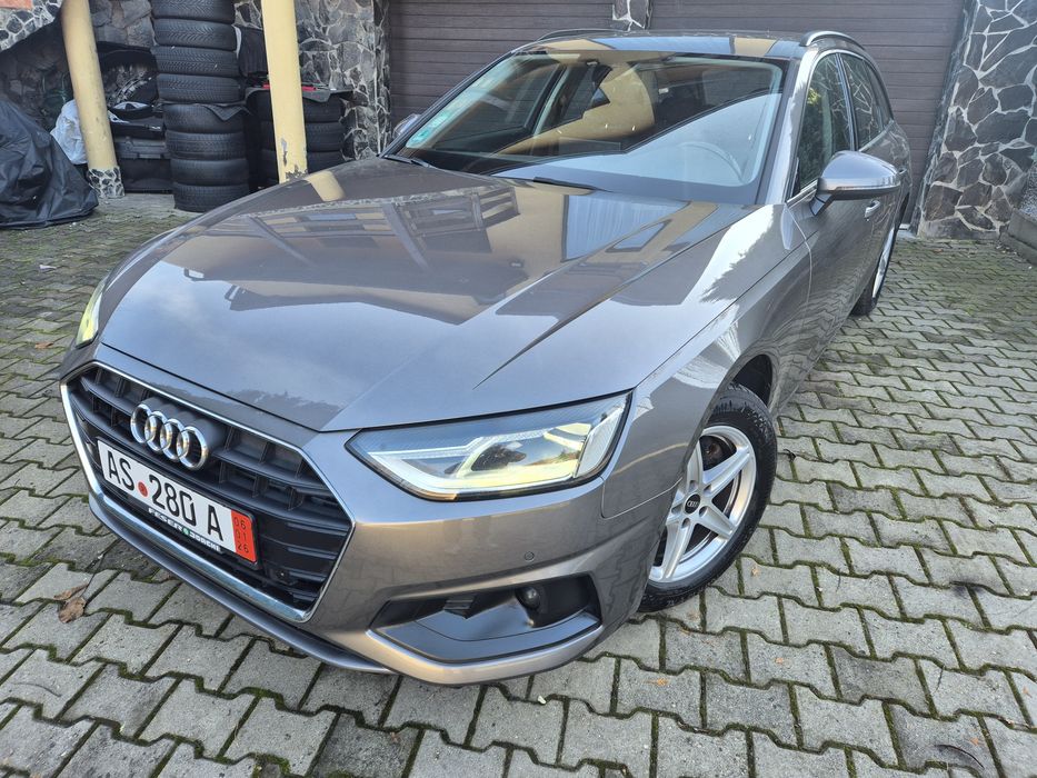 Audi A4 2021 Automat 2 L Diesel Led Navi Senzori Distronic Line asist.