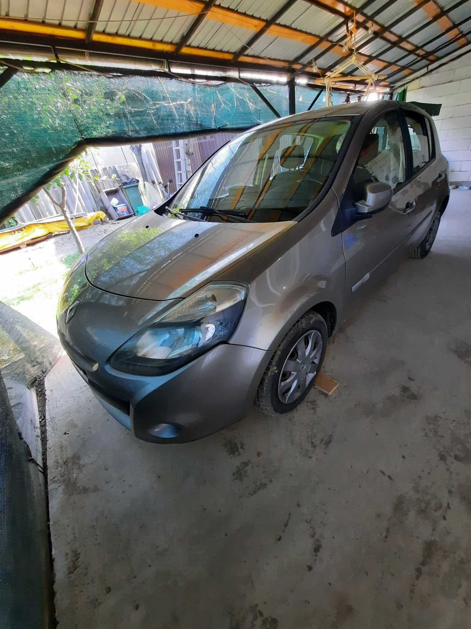 Renault Clio 3  ...