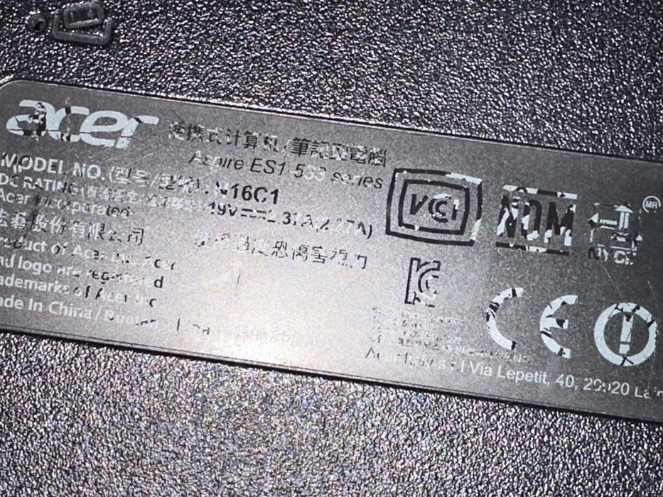 Laptop acer aspire es1-533