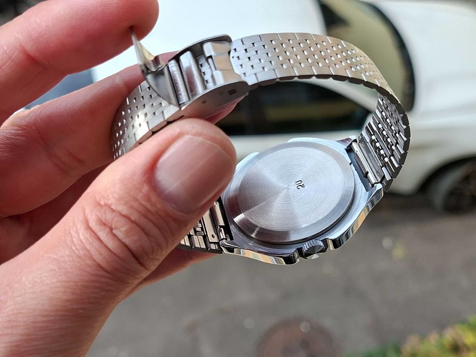 Ceas rusesc Slava  mecainc nos