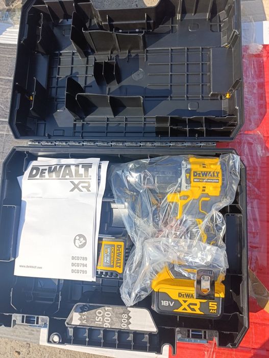 Акумулаторен винтоверт Девалт / DeWALT