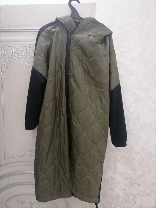 Продаётся куртка весенняя, легкая